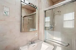 18 Barry Ln, Syosset, NY 11791 - Photo 30