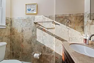 18 Barry Ln, Syosset, NY 11791 - Photo 18