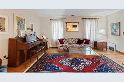 18 Barry Lane, Syosset, NY 11791 - Photo 6