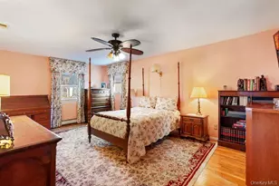 18 Barry Ln, Syosset, NY 11791 - Photo 26