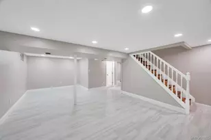 245 Stone St, Elmont, NY 11003 - Photo 36