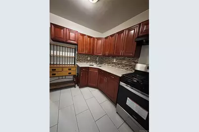 10227 129th St, Richmond Hill, NY 11419 - Photo 2