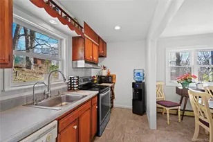 22 Narcissus Dr, Mahopac, NY 10541 - Photo 8