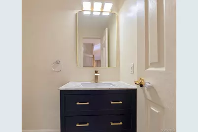 241 Tamerisk Lane, New Windsor, NY 12553 - Photo 18