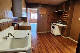 40 King St, Port Jervis, NY 12771 - Photo 8