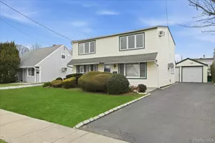 816 Merillon Ave, Westbury, NY 11590 - Photo 4