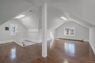 20 Colonial Rd, Floral Park, NY 11001 - Photo 22