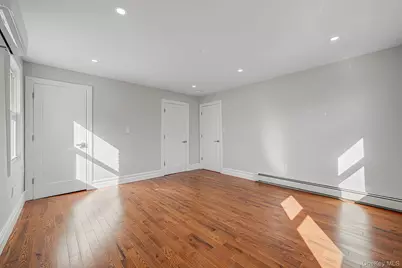 20 Colonial Road, Floral Park, NY 11001 - Photo 18