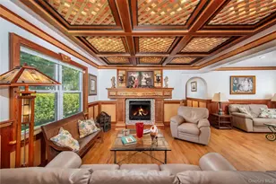 6 White Ln, Hampton Bays, NY 11946 - Photo 4