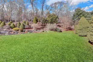 204 Erik Dr, East Setauket, NY 11733 - Photo 32