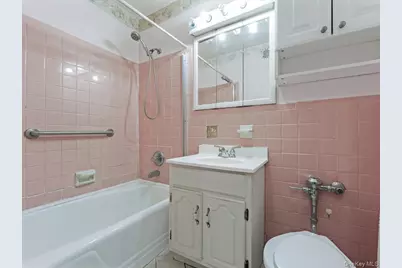 88-25 155th Avenue #6M, Howard Beach, NY 11414 - Photo 14