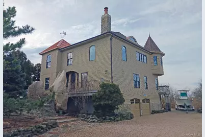 7 Widgeon Way, Westhampton Beach, NY 11978 - Photo 1