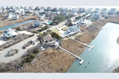 7 Widgeon Way, Westhampton Beach, NY 11978 - Photo 2