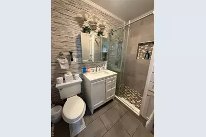 7841 84th Street, Glendale, NY 11385 - Photo 6