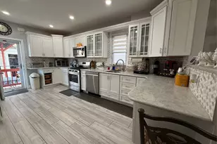 78-41 84th St, Glendale, NY 11385 - Photo 14