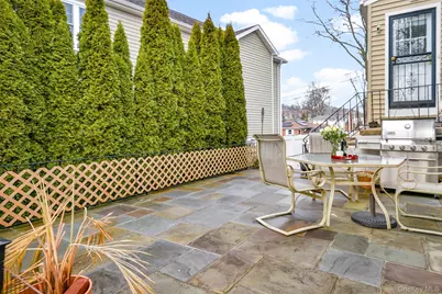 60 E Fort Hill Road, Yonkers, NY 10710 - Photo 38