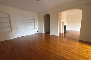 160 S Middle Neck Rd, Great Neck, NY 11021 - Photo 6