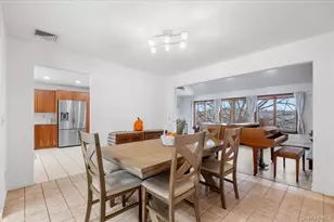 712 Linda Ave, Thornwood, NY 10594 - Photo 4