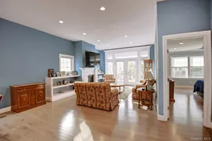 2 Spruce Pl, Bohemia, NY 11716 - Photo 10