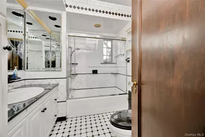 164-04 33rd Avenue, Flushing, NY 11358 - Photo 10