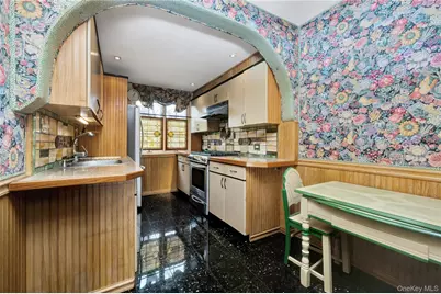 164-04 33rd Avenue, Flushing, NY 11358 - Photo 8