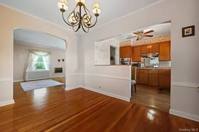 38 Irving Lane, New Hyde Park, NY 11040 - Photo 10