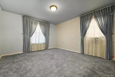 38 Irving Lane, New Hyde Park, NY 11040 - Photo 16