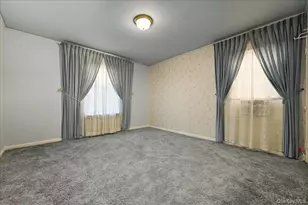 38 Irving Ln, New Hyde Park, NY 11040 - Photo 16