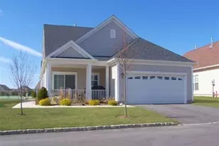 4 Oakhurst Ct, Mount Sinai, NY 11766 - Photo 4