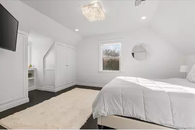 19 W Tiana Road, Hampton Bays, NY 11946 - Photo 32