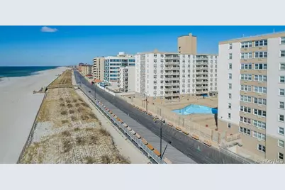 120 Mitchell Ave Avenue #first floor, Long Beach, NY 11561 - Photo 18