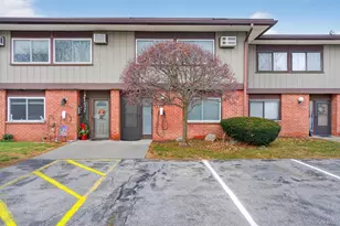 9 Millholland Dr, Fishkill, NY 12524 - Photo 6