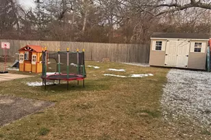 107 Casement Ave, Central Islip, NY 11722 - Photo 18