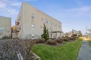 138-11 Beach Channel Dr, Rockaway Park, NY 11694 - Photo 18