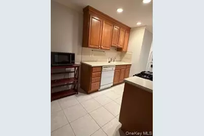 717 Willis Avenue #4B, Williston Park, NY 11596 - Photo 10