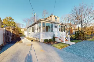 16 Highland Rd, Rocky Point, NY 11778 - Photo 2