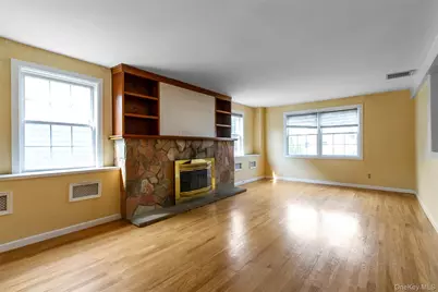 89 Devoe Avenue, Yonkers, NY 10705 - Photo 4