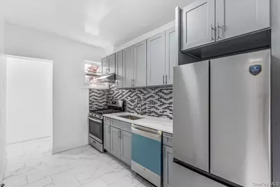 161-36 Grand Central Parkway, Jamaica, NY 11432 - Photo 6