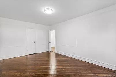 161-36 Grand Central Parkway, Jamaica, NY 11432 - Photo 20