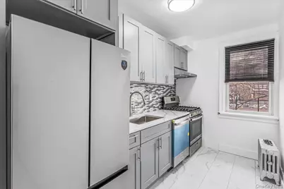 161-36 Grand Central Parkway, Jamaica, NY 11432 - Photo 18