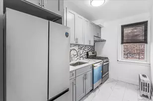 161-36 Grand Central Pkwy, Jamaica, NY 11432 - Photo 18