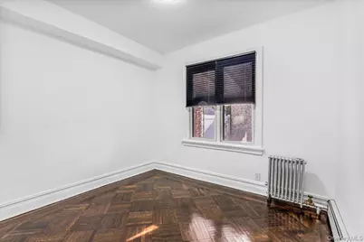 161-36 Grand Central Parkway, Jamaica, NY 11432 - Photo 8