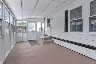 525-183 Riverleigh Avenue #183, Riverhead, NY 11901 - Photo 14