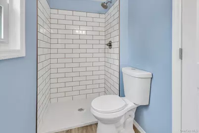 525-183 Riverleigh Avenue #183, Riverhead, NY 11901 - Photo 8