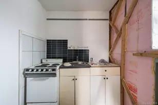 140 Park Ave, Roosevelt, NY 11575 - Photo 30