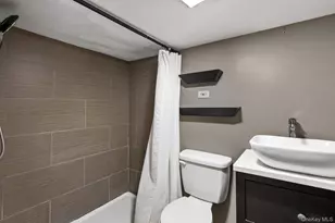 140 Park Ave, Roosevelt, NY 11575 - Photo 24