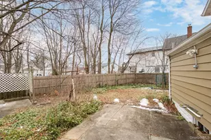 140 Park Ave, Roosevelt, NY 11575 - Photo 28