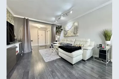 84-09 155th Avenue #3H, Howard Beach, NY 11414 - Photo 8