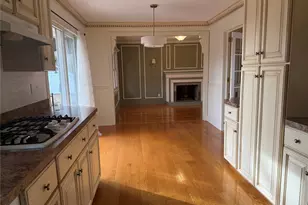 14 Genesee Dr, Commack, NY 11725 - Photo 4