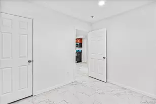 953 E 217th St, Bronx, NY 10469 - Photo 10